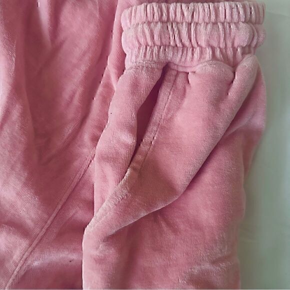 NWOT Missguided Pink Velour style Shorts with pockets in US8 / Medium - Picture 5 of 6